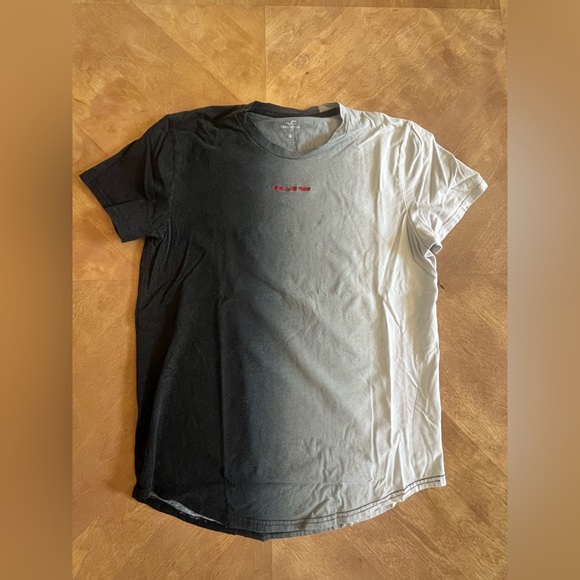Hollister Gradient Black to White Short Sleeve Tee – Men’s Small - Picture 1 of 6